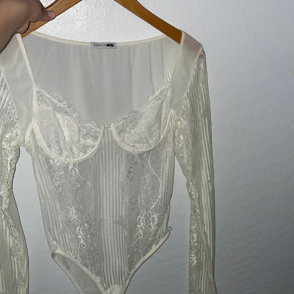 Lace body suit